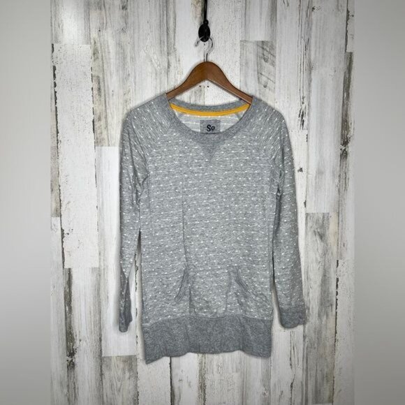 SO Women's Long Sleeve Polka Dot Sweater Gray White Size Medium - Picture 1 of 11